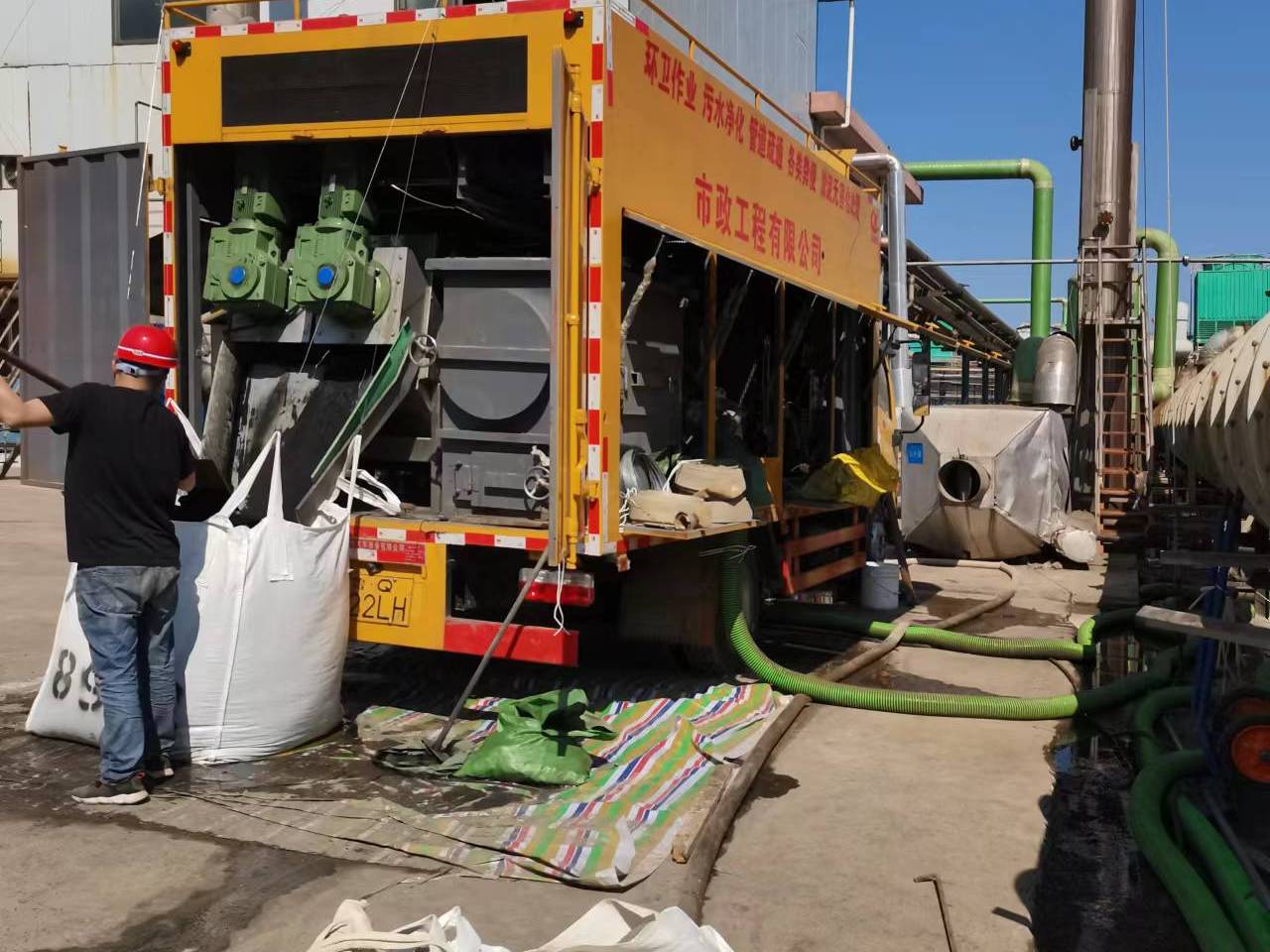 杞县淤泥压干处理